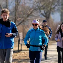 Międzypokoleniowy bieg w Parku Glazja