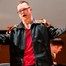 „Piękna i Bestia” w wykonaniu Teatru „Czy TAK, czy NIE?”