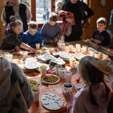 Leśne poszukiwanie pisanek na Barbarce
