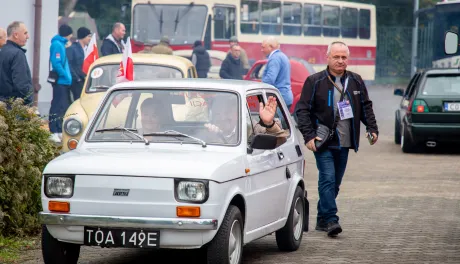70 lat toruńskiej "Samochodówki", parada