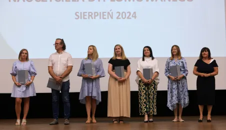 Nauczyciele dyplomowani odebrali akty nadania stopnia awansu