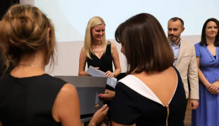 Nauczyciele dyplomowani odebrali akty nadania stopnia awansu