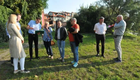 Przekazanie terenu do badań archeologom z UMK