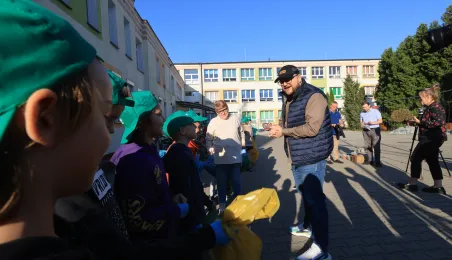 Sprzątanie świata z prezydentem Torunia w Szkole Podstawowej nr 24 w Toruniu