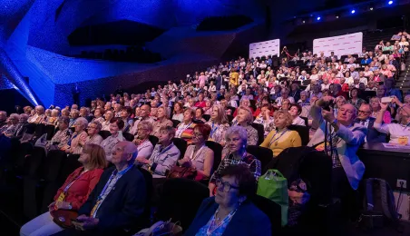 Seniorzy na dziewiątym forum