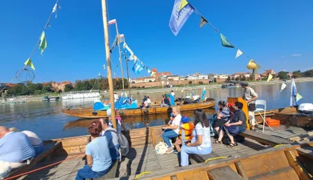 Widok na Toruń - rajd rowerowy, spływ i wycieczka