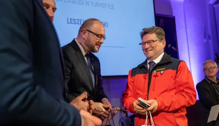 Wręczenie odznaczeń za zasługi dla turystyki - Leszek Umiński