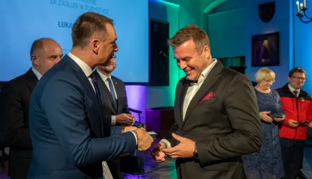 Wręczenie odznaczeń za zasługi dla turystyki - Łukasz Wysocki