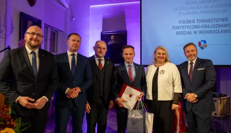 Wręczenie odznaczeń za zasługi dla turystyki - Oddział PTTK w Inowrocławiu