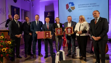 Laureaci medalu województwa