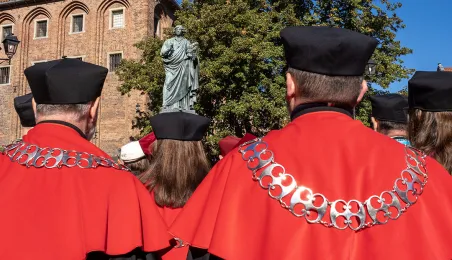 Inauguracja Roku Akademickiego 2024/2025 na UMK - złożenie kwiatów