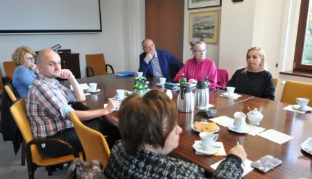 Spotkanie przedstawicieli toruńskiego samorządu z przewodniczącymi Rad Okręgów