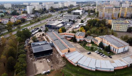 Basen rehabilitacyjny przy Zespole Szkół nr 19 na ukończeniu