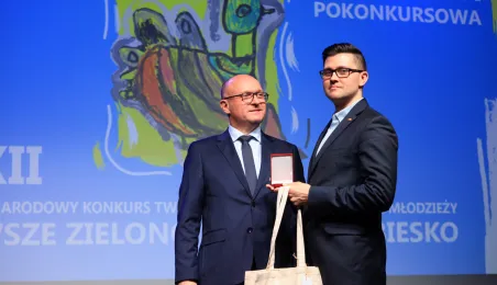 Wręczenie Nagrody Marszałka Województwa przez Marka Wojtkowskiego