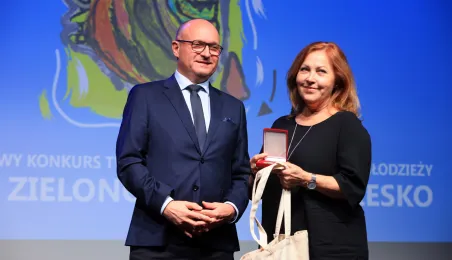 Wręczenie Nagrody Marszałka Województwa przez Marka Wojtkowskiego