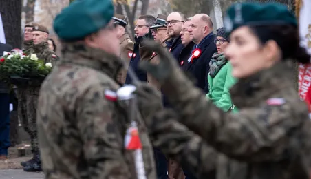 106. rocznica odzyskania niepodległości - złożenie kwiatów i msza św.