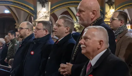 106. rocznica odzyskania niepodległości - złożenie kwiatów i msza św.