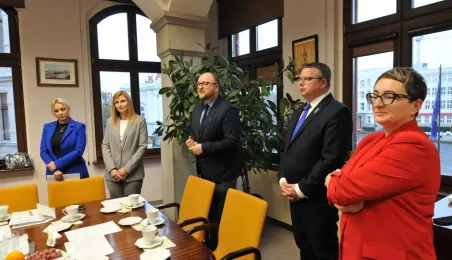 Członkowie kierownictwa Urzędu Miasta i Rady Miasta Torunia