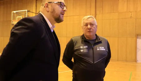 Spotkanie prezydenta Pawła Gulewskiego z finalistami turnieju "Z orlika na stadion"