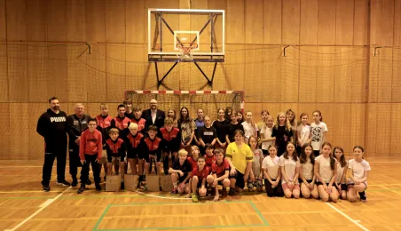 Spotkanie prezydenta Pawła Gulewskiego z finalistami turnieju "Z orlika na stadion"