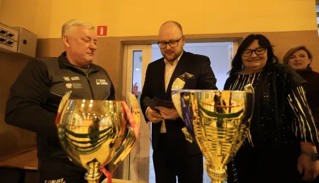 Spotkanie prezydenta Pawła Gulewskiego z finalistami turnieju "Z orlika na stadion"