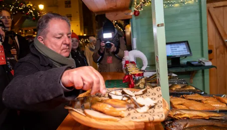 Robert Makłowicz na Toruńskim Jarmarku Bożonarodzeniowym