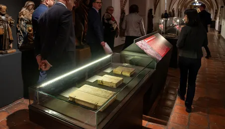 Oprawy gotyckie na wystawie 