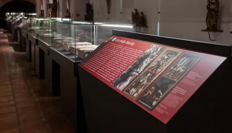 Oprawy gotyckie na wystawie 