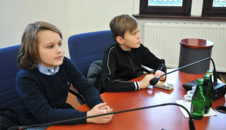 Uczniowie SP 24 w Urzędzie Miasta Torunia