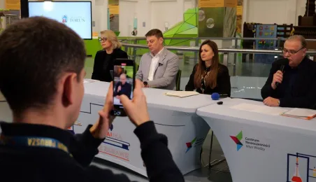 Ferie zimowe 2025 - konferencja prasowa