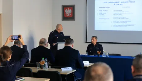 Odprawa roczna Komendy Miejskiej Policji w Toruniu 2025