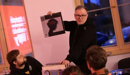 Muzyczna podróż z Hirkiem Wroną