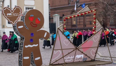 Kwiaty w 552. rocznicę urodzin Kopernika