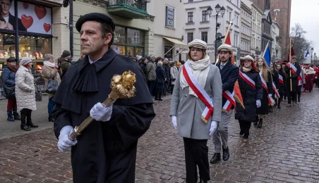 Kwiaty w 552. rocznicę urodzin Kopernika