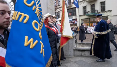 Kwiaty w 552. rocznicę urodzin Kopernika