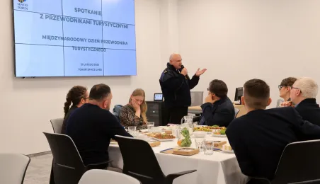 Toruńscy przewodnicy turystyczni świętują