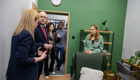 Wizyta minister funduszy i polityki regionalnej w Centrum Rozwoju i Terapii