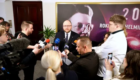 Nadzwyczajna sesja Rady Miasta i poprzedzający ją briefing prasowy