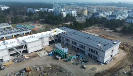 Budowa szkoły podstawowej przy ul. Grasera - stan prac na 12.03.2025 r.