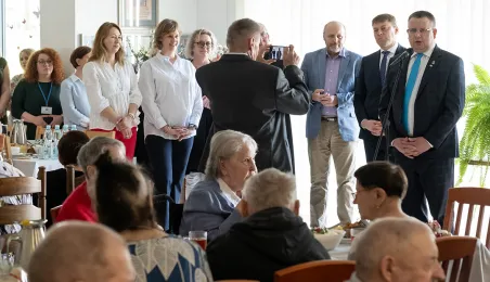 Wielkanocne śniadanie w DPS im. Leona Szumana