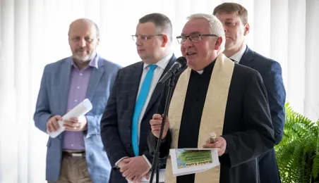 Wielkanocne śniadanie w DPS im. Leona Szumana