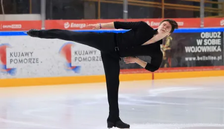 Pokazy łyżwiarzy figurowych MKS Axel