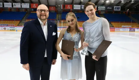 Pokazy łyżwiarzy figurowych MKS Axel