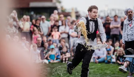 Piątek na Festiwalu Teatrów ulicznych