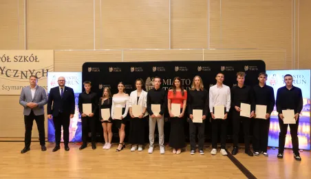 Wręczenie nagród i wyróżnień sportowych zawodniczkom, zawodnikom i trenerom za wysokie wyniki sportowe osiągnięte w 2024 roku.