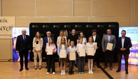 Wręczenie nagród i wyróżnień sportowych zawodniczkom, zawodnikom i trenerom za wysokie wyniki sportowe osiągnięte w 2024 roku.