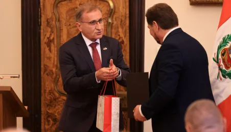 Wręczenie nominacji konsulowi honorowemu Peru w Toruniu