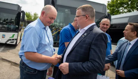 Nowe hybrydy w taborze MZK