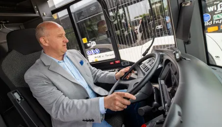 Nowe hybrydy w taborze MZK