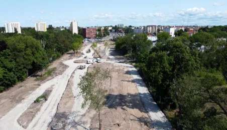 W Toruniu trwa budowa fragmentu Trasy Staromostowej w rejonie targowiska miejskiego.